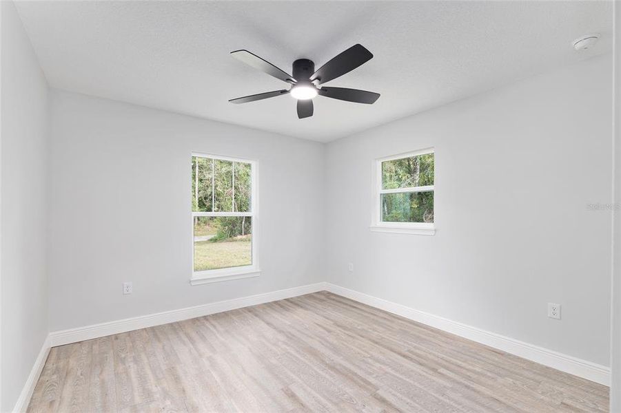 Spacious, unfurnished interior of a new home in , Dunnellon (Image 17).