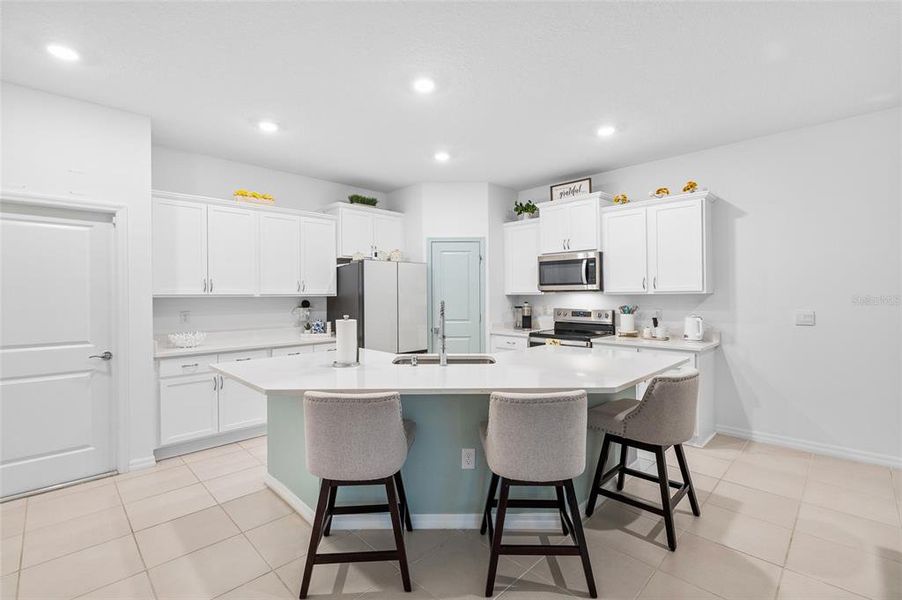 Furnished interior view inside a new home in , Wesley Chapel (Image 15).