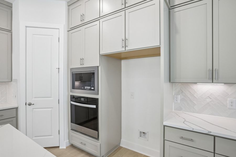 Furnished interior view inside a new home in Foxfield, Austin (Image 6).