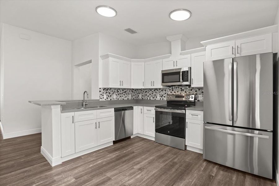 Furnished interior view inside a new home in , Leesburg (Image 9).