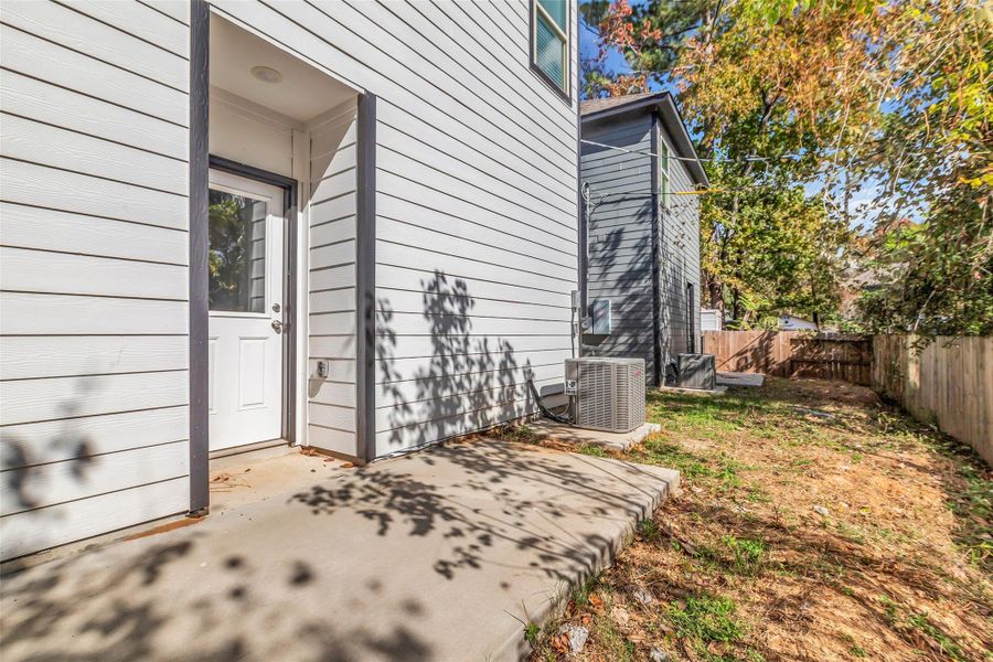 Exterior details and patio area of a home in , Willis (Image 22).
