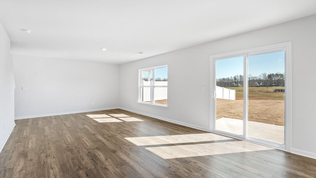 Representative unfurnished interior of a home built from the PENWELL by D.R. Horton in Baxter Village, Boiling Springs (Image 18).