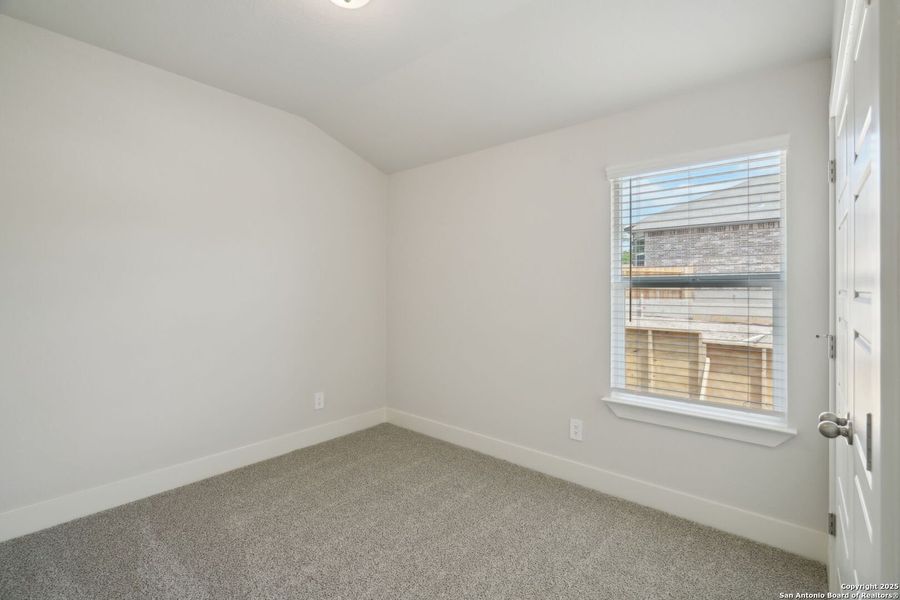 Spacious, unfurnished interior of a new home in Thomas Pond, San Antonio (Image 34). Spacious, unfurnished interior of a new home in Thomas Pond, San Antonio (Image 34).