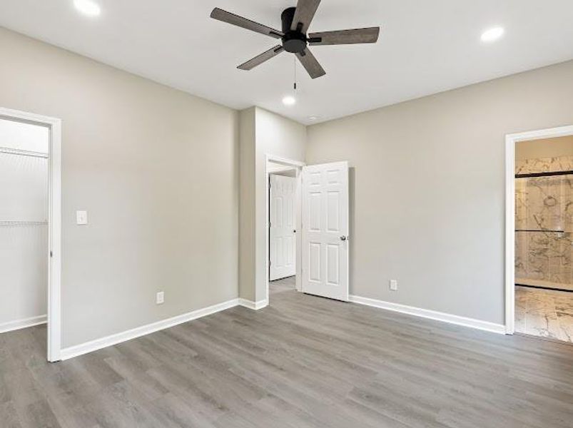 Spacious, unfurnished interior of a new home in , Rome (Image 19).