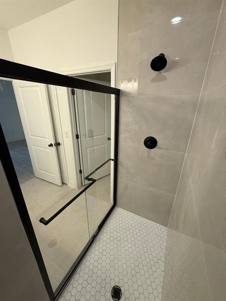 Close-up of interior finishes inside a home in , Citrus Springs (Image 10).