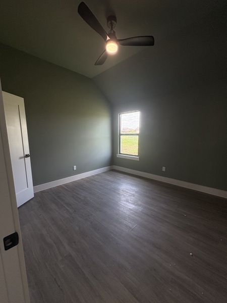 Spacious, unfurnished interior of a new home in Stillwater Lake Estates, Godley (Image 17).