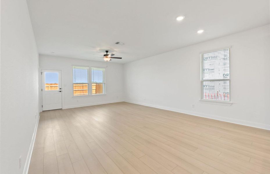 Spacious, unfurnished interior of a new home in Lagos, Manor (Image 17).