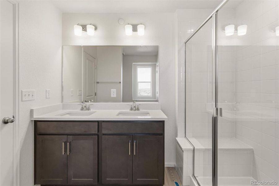 Furnished interior view inside a new home in Turnberry, Commerce City (Image 16).