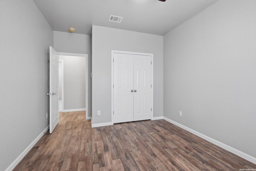 Spacious, unfurnished interior of a new home in , San Antonio (Image 25).