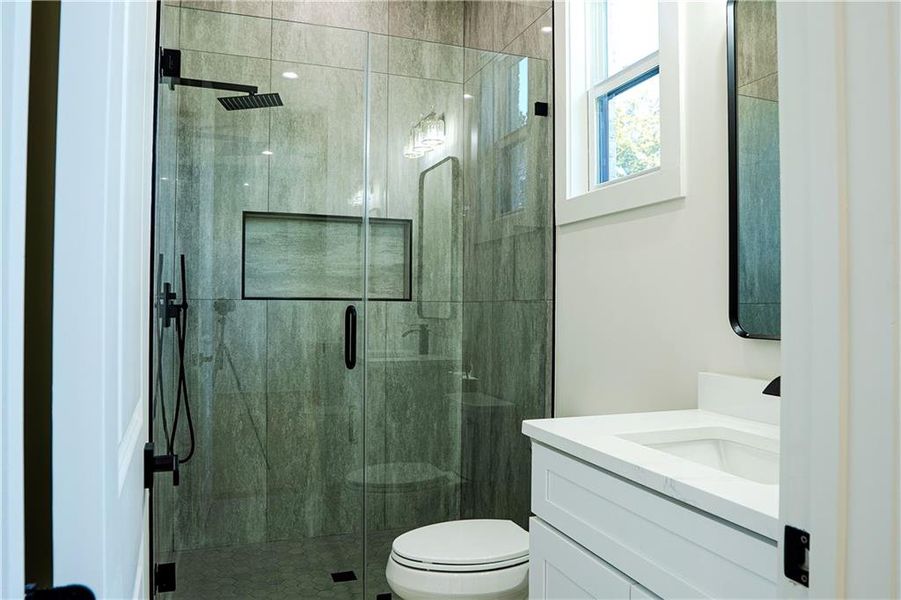 Furnished interior view inside a new home in , Grayson (Image 12).