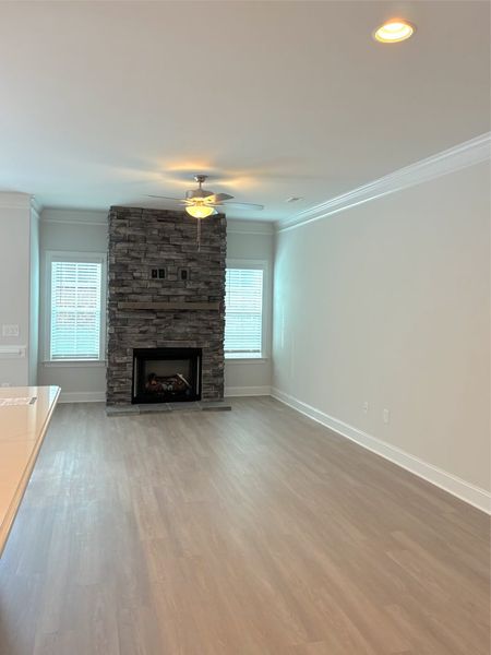 Spacious, unfurnished interior of a new home in Weybridge, Burlington (Image 19).