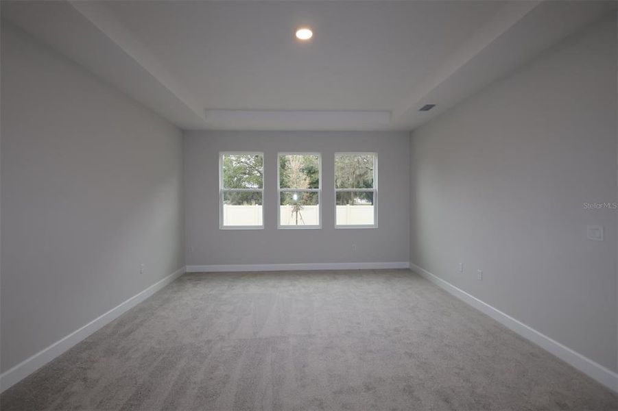 Spacious, unfurnished interior of a new home in Willow Run, Apopka (Image 23). Spacious, unfurnished interior of a new home in Willow Run, Apopka (Image 23).