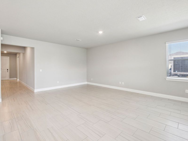 Spacious, unfurnished interior of a new home in Brystol at Wylder - Reserve Series, Port St. Lucie (Image 16).