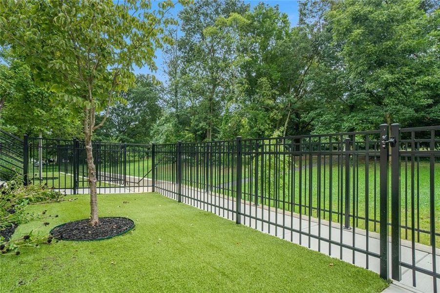 Community amenities in , Atlanta (Image 56).