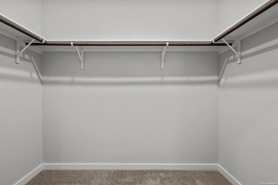 Spacious, unfurnished interior of a new home in Senna, Leon Valley (Image 14).