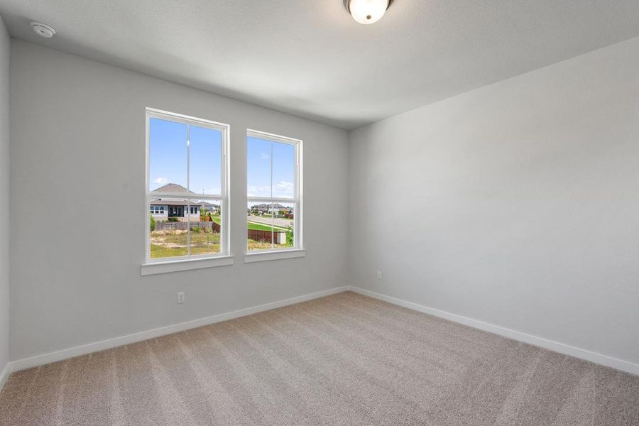 Spacious, unfurnished interior of a new home in Lariat, Liberty Hill (Image 29).