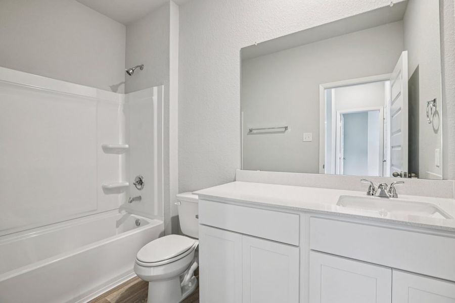 Representative furnished interior of a home built from the Hymeadow 1533 by Brohn Homes in Hymeadow, Maxwell (Image 6).