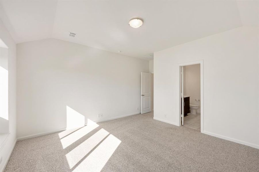 Spacious, unfurnished interior of a new home in Georgetown at Kings Fort 50s, Kaufman (Image 24).