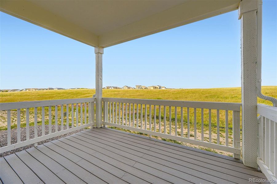 Exterior details and patio area of a home in , Elizabeth (Image 19).