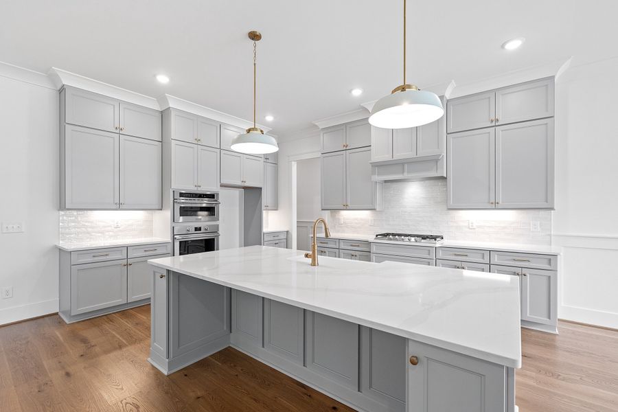 Representative furnished interior of a home built from the The Emerson by RobuckHomes in Stonehenge, Raleigh (Image 109).