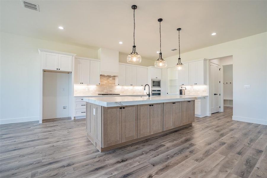 Furnished interior view inside a new home in , Fort Worth (Image 9).