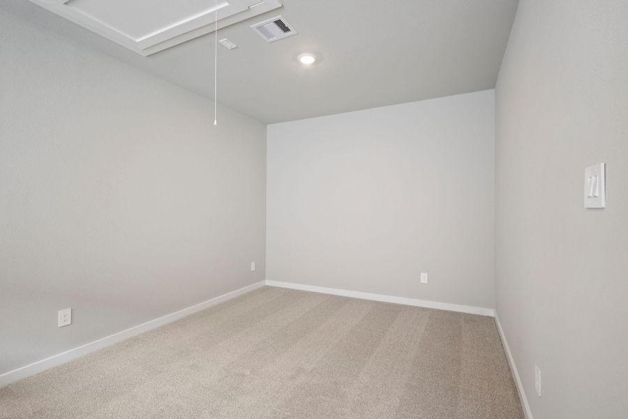 Spacious, unfurnished interior of a new home in Pinewood Trails - City Series, Atascocita (Image 17). Spacious, unfurnished interior of a new home in Pinewood Trails - City Series, Atascocita (Image 17).