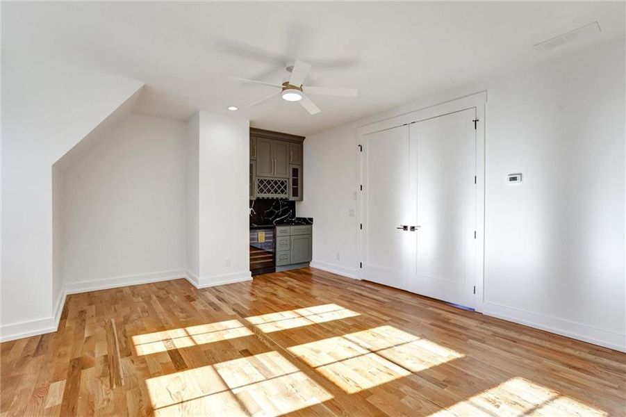 Spacious, unfurnished interior of a new home in , Gainesville (Image 42).