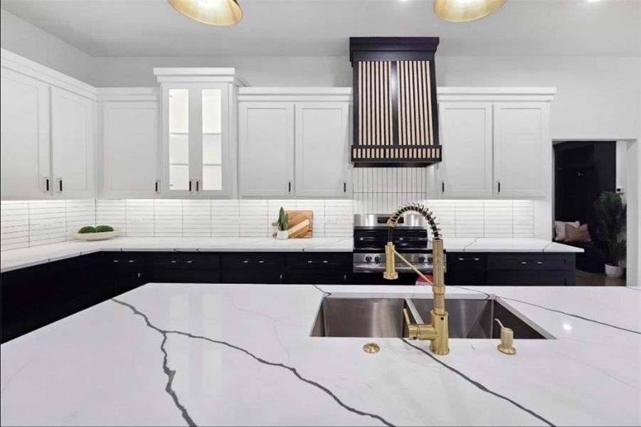 Furnished interior view inside a new home in , Log Cabin (Image 11).