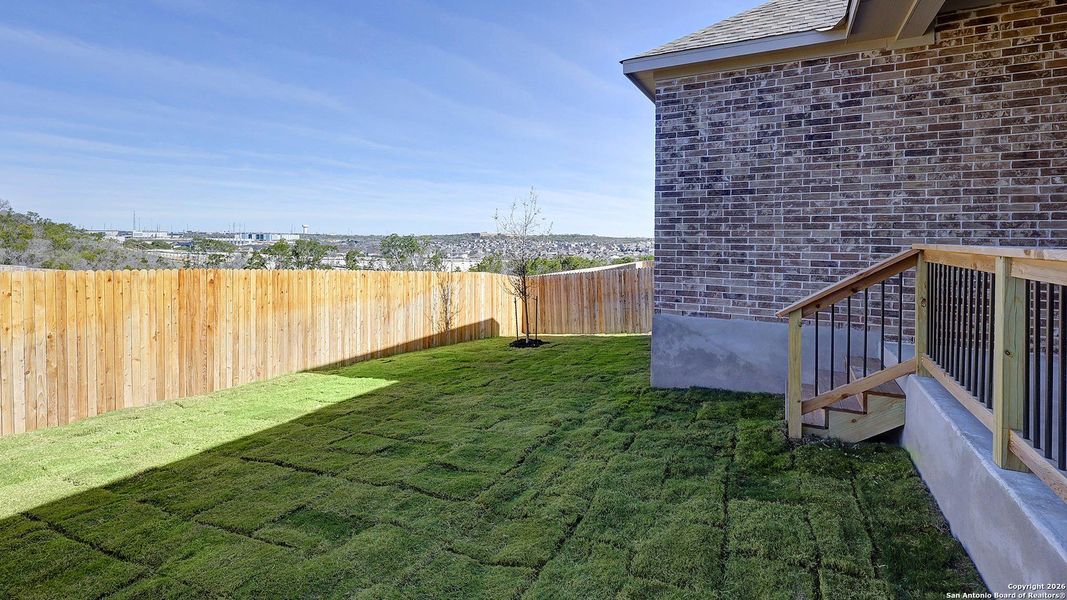 Exterior details and patio area of a home in Ladera 45', San Antonio (Image 24).