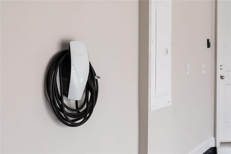 Close-up of interior finishes inside a home in West Highlands, Atlanta (Image 22). Close-up of interior finishes inside a home in West Highlands, Atlanta (Image 22).