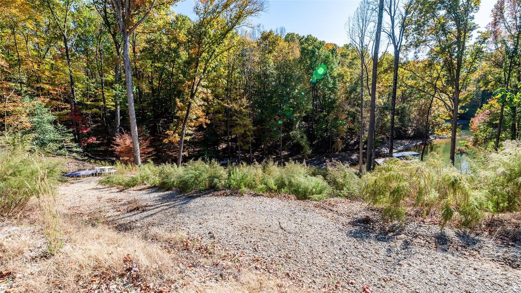 Natural landscape and outdoor views near in Statesville (Image 8). Natural landscape and outdoor views near in Statesville (Image 8).