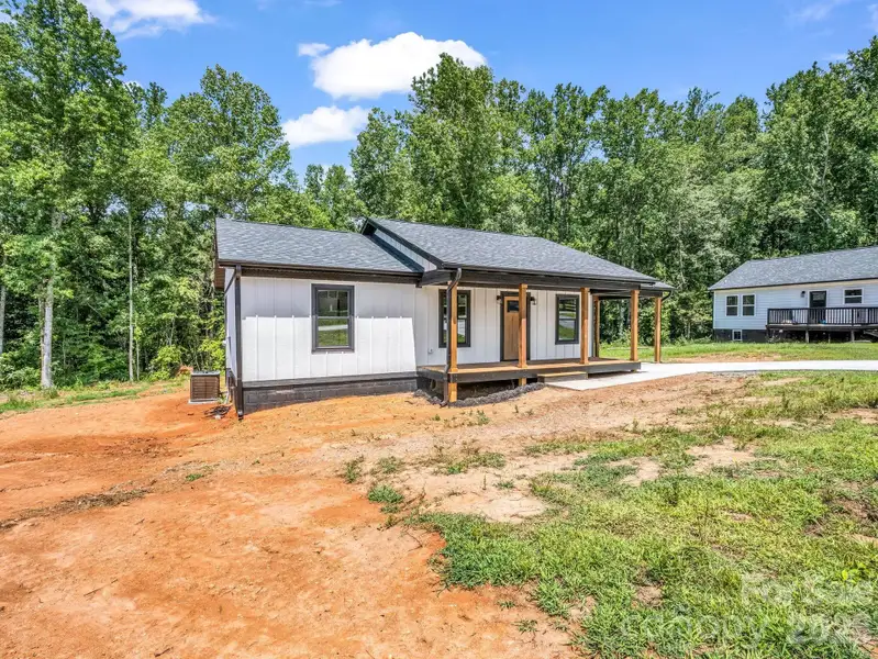 Exterior details and patio area of a home in , Forest City (Image 17).
