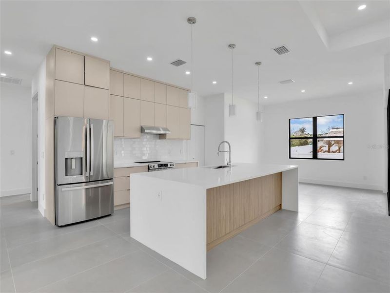 Furnished interior view inside a new home in , Port Charlotte (Image 10).