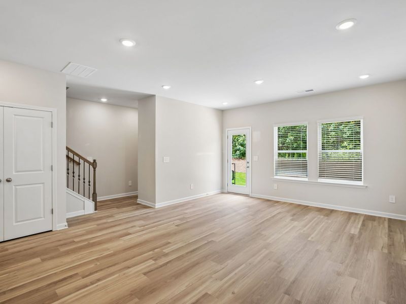 Spacious, unfurnished interior of a new home in Artisan Walk, Fairburn (Image 14).