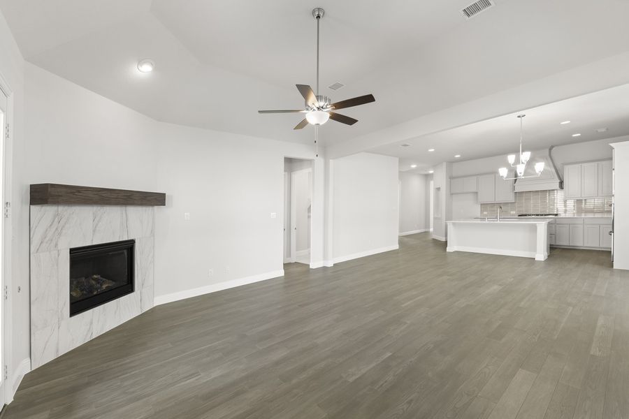 Representative unfurnished interior of a home built from the Glen Rose by Windsor Homes in Anna Town Square, Anna (Image 23).
