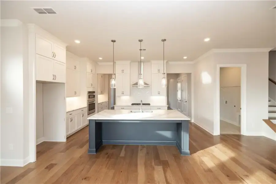 Furnished interior view inside a new home in Aberdeen, Hoschton (Image 17).