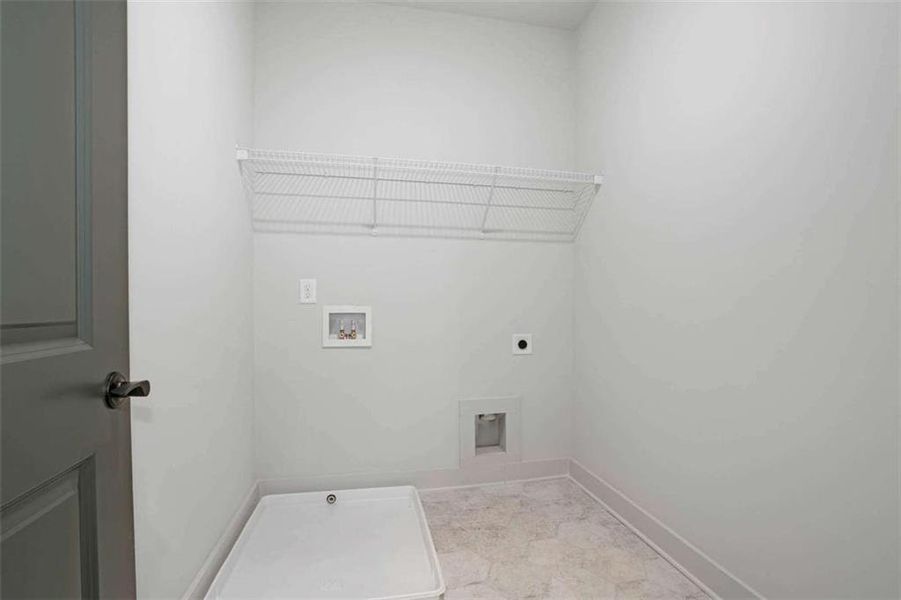 Spacious, unfurnished interior of a new home in Steeplechase, Hoschton (Image 21).