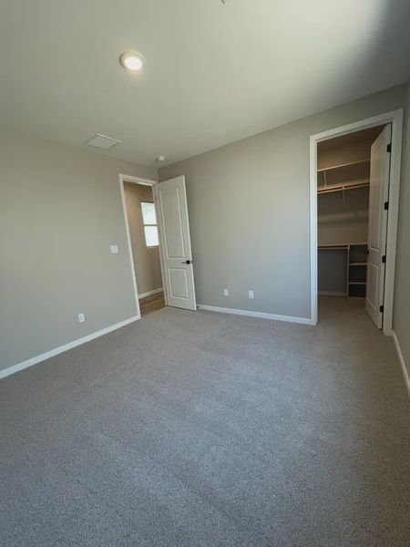 Spacious, unfurnished interior of a new home in Acacia at Santana, Yuma (Image 8).