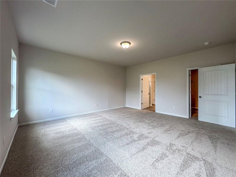 Spacious, unfurnished interior of a new home in Glen at Cave Springs, Douglasville (Image 20).