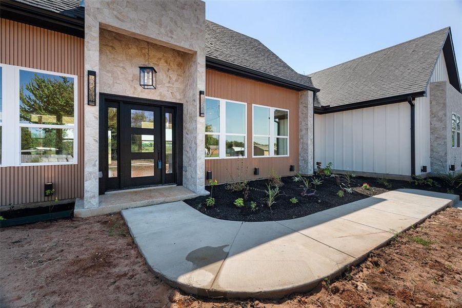 Furnished interior view inside a new home in , Joshua (Image 11).