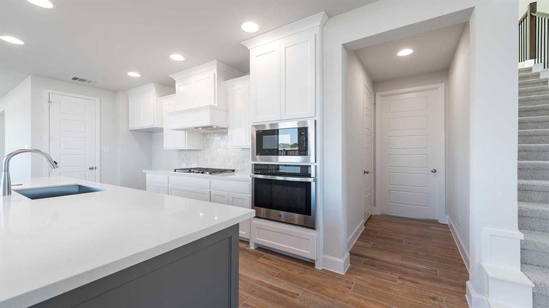 Furnished interior view inside a new home in The Parks At Wilson Creek 40', Celina (Image 10). Furnished interior view inside a new home in The Parks At Wilson Creek 40', Celina (Image 10).