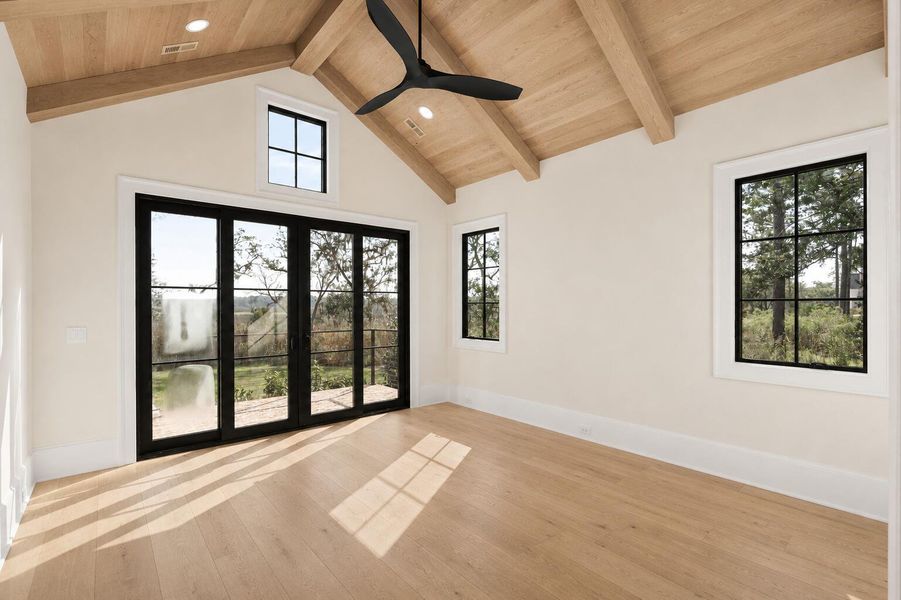 Spacious, unfurnished interior of a new home in , Ravenel (Image 29).