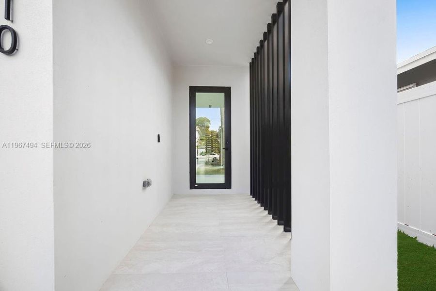 Exterior details and patio area of a home in , Fort Lauderdale (Image 23).