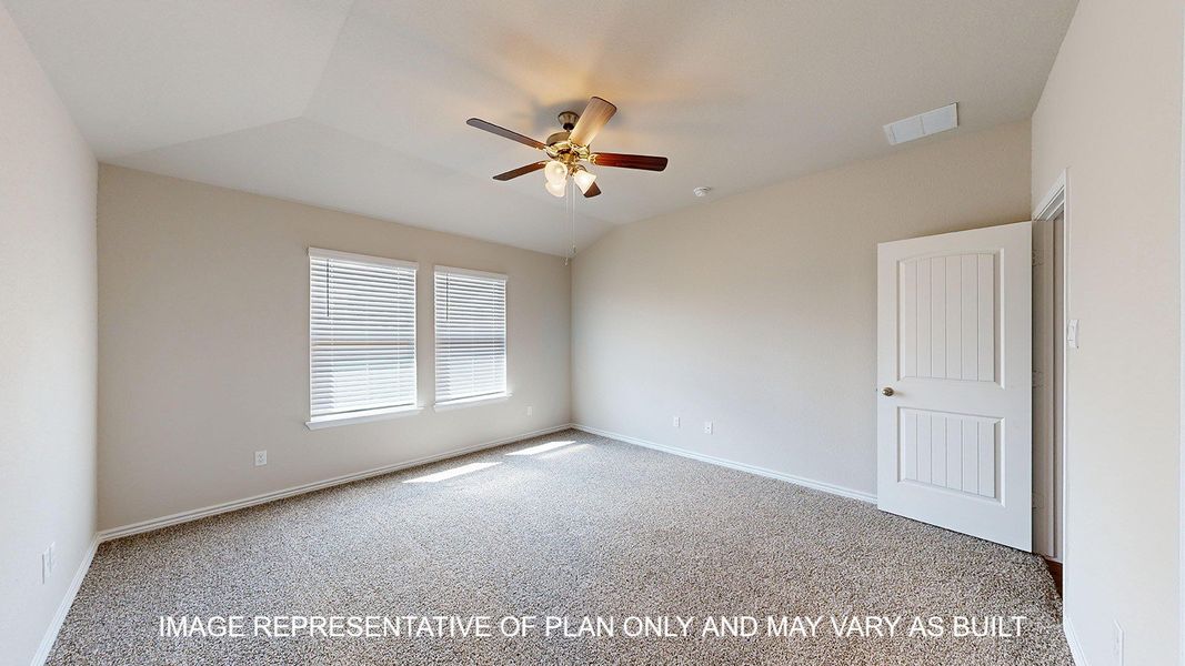 Spacious, unfurnished interior of a new home in Three Creeks - Colt Creek, Belton (Image 17).