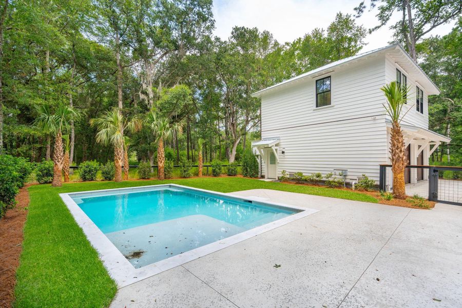 Exterior details and patio area of a home in , Johns Island (Image 50).