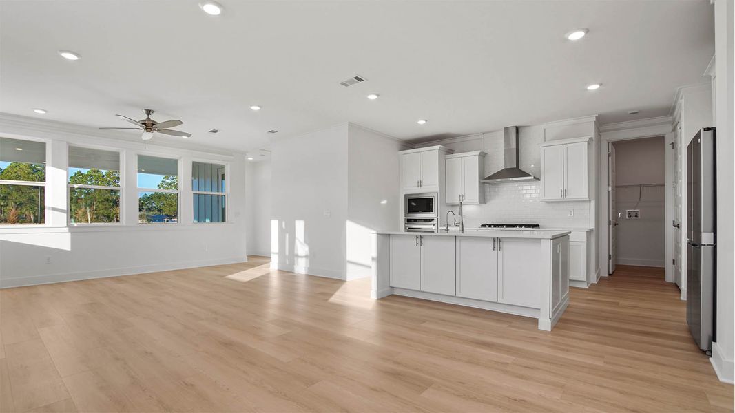 Spacious, unfurnished interior of a new home in Parkside, Santa Rosa Beach (Image 10). Spacious, unfurnished interior of a new home in Parkside, Santa Rosa Beach (Image 10).