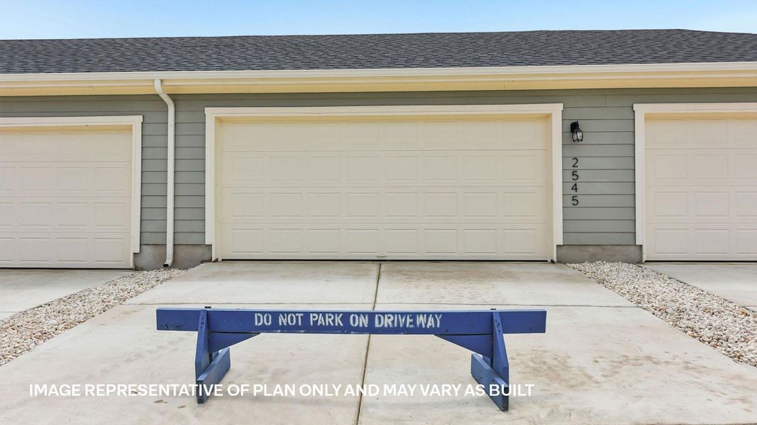 Exterior details and patio area of a home in Avery Centre, Round Rock (Image 22).