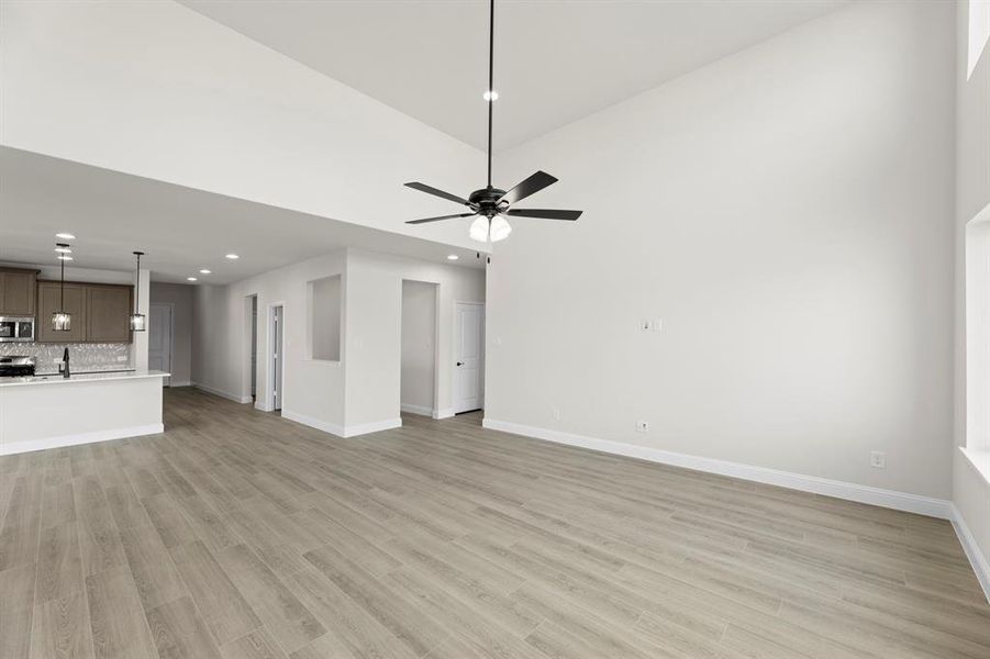 12. 2453 Wheatfield - Family (2)