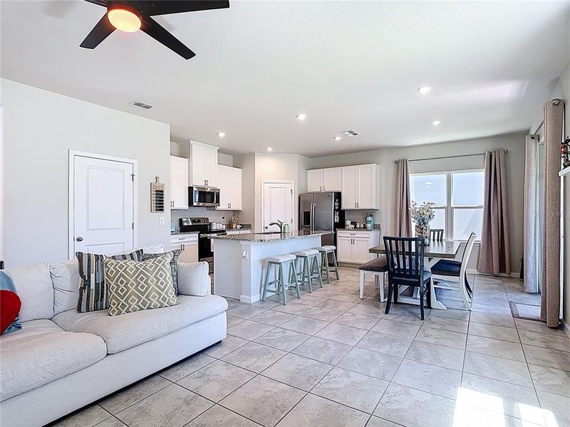 Furnished interior view inside a new home in , Davenport (Image 35).