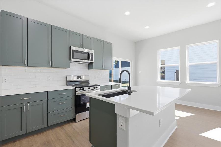 Furnished interior view inside a new home in , Cleburne (Image 15).